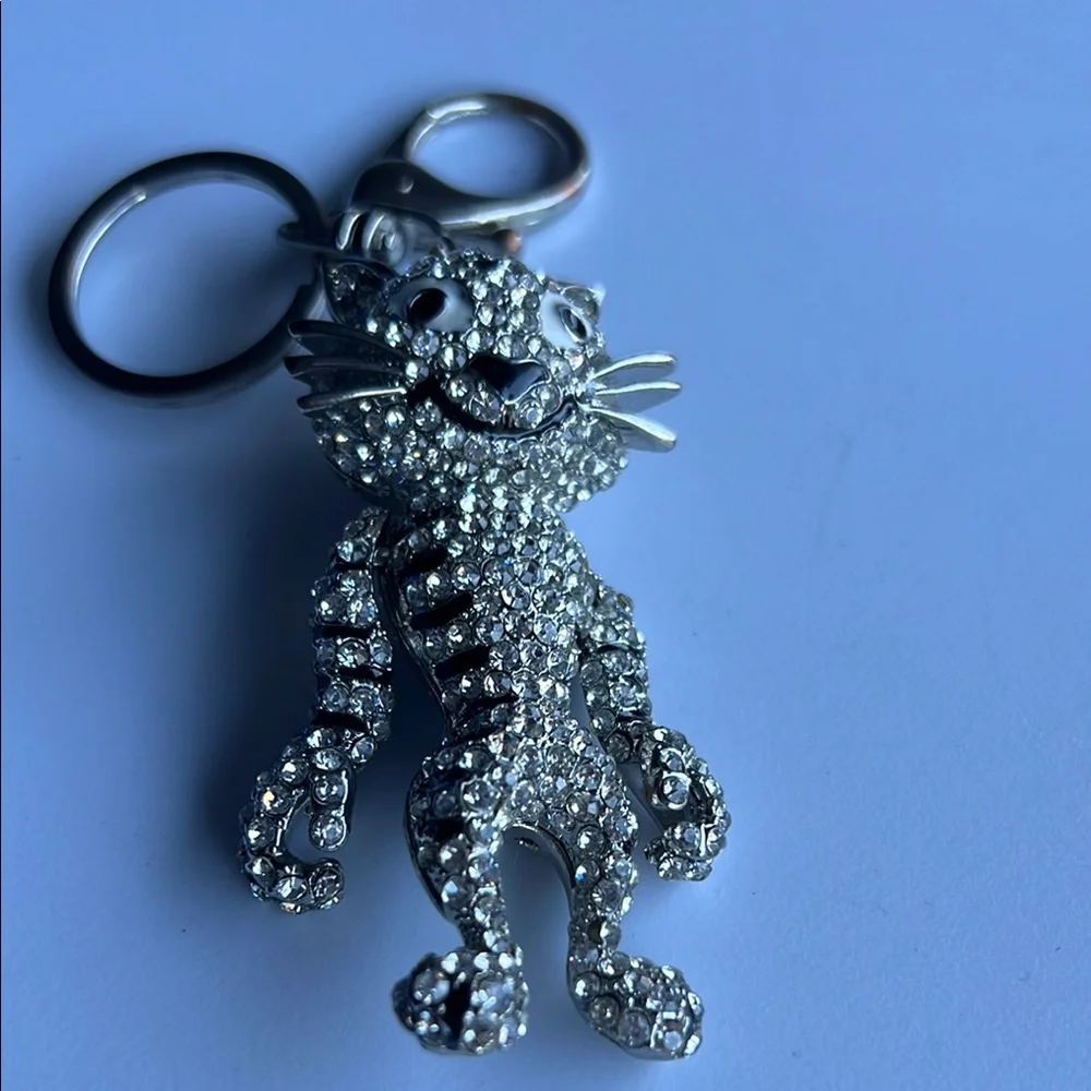 Sparkling Silver Cat Keychain